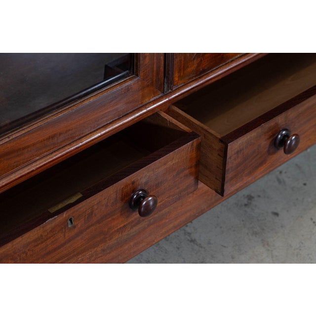 Antique English Glazed Mahogany Vitrine Cabinet, 1890 For Sale - Image 9 of 18