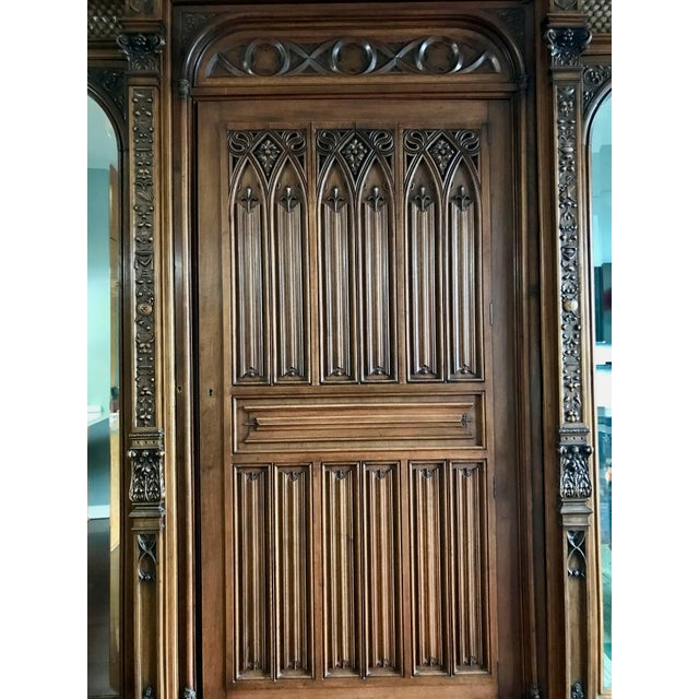 Every once in a while, a truly remarkable piece of furniture becomes available — and this is one of those moments. I’m...