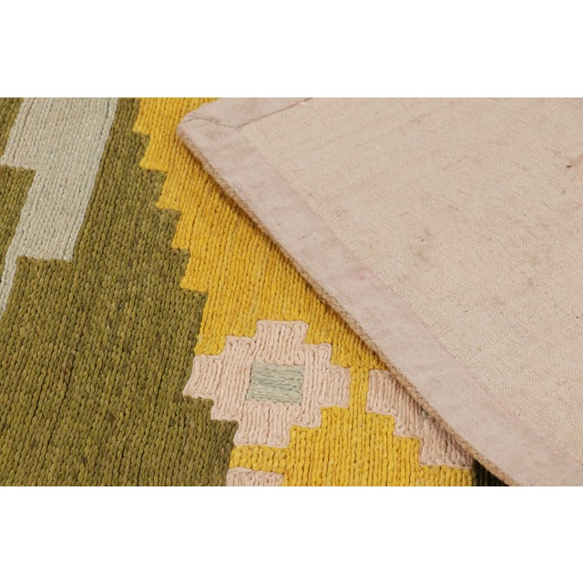 Forest Green Contemporary Scandinavian Style Diamond Lozenge Abaca Rug by Rug & Kilim, India For Sale - Image 8 of 10