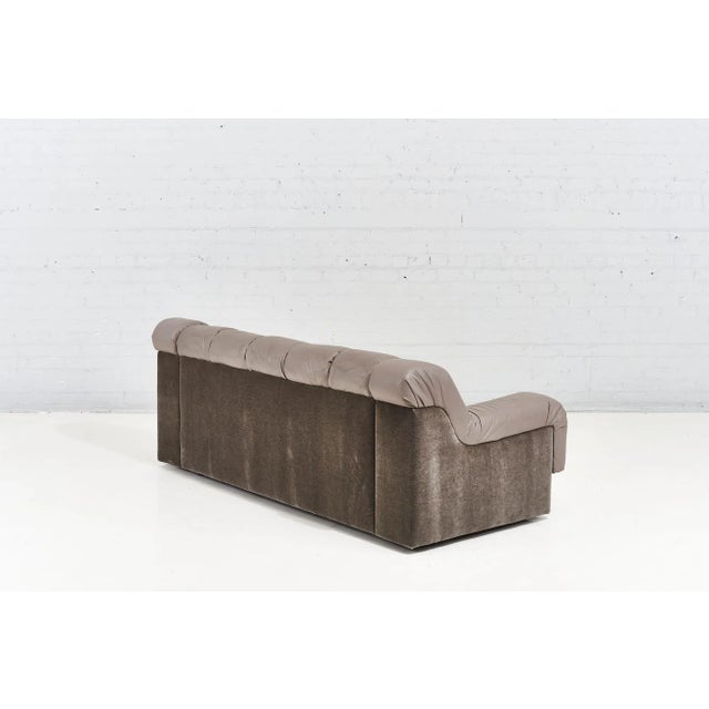Style Steve Chase Non Stop Channeled Tufted Sofa, 1970 For Sale In Chicago - Image 6 of 10