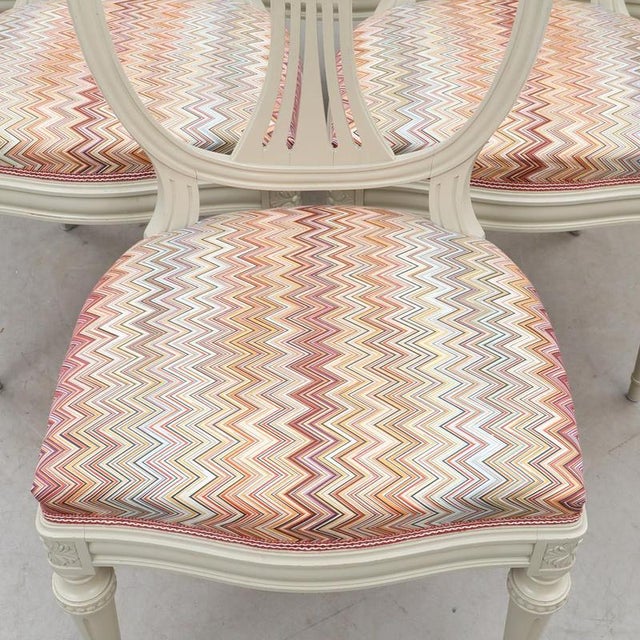 Gustavian (Swedish) Mid-Century Swedish Gustavian Oval White Back Dining Chairs, 1950s, Set of 6 For Sale - Image 3 of 4