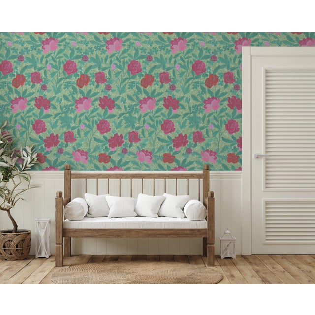 Non-woven fiber-based material with a smooth satin finish. We use the latest digital technology providing the highest...
