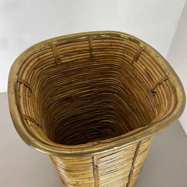 Bauhaus Rattan and Brass Umbrella Stand in the style of Aubock, France, 1960s For Sale - Image 15 of 18