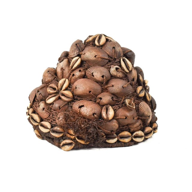 Brown Early 20th Century Lega Bwami Society Shell Hat For Sale - Image 8 of 8