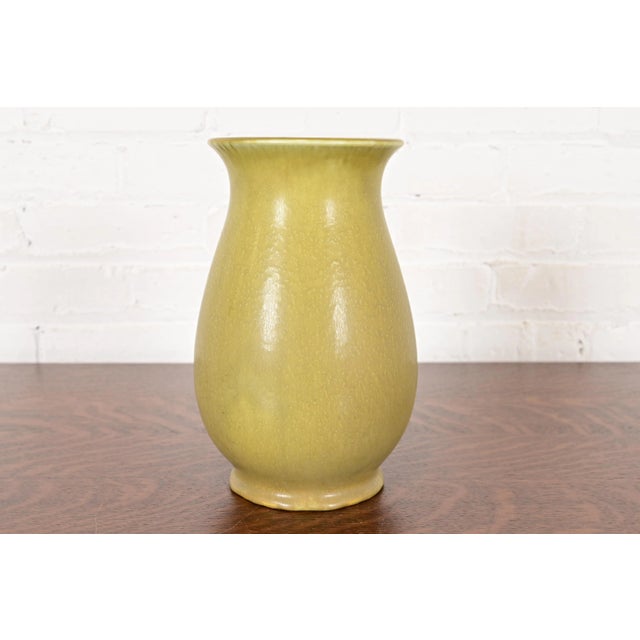 Rookwood Pottery Arts & Crafts Glazed Ceramic Art Pottery Vase, 1925 For Sale - Image 13 of 13