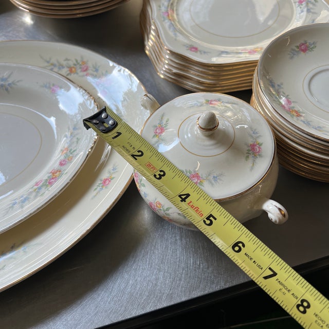 Ceramic 1970s Gorgeous Collection of Ceramic Eggshell Nautilus Plates and Serving Pieces- Set of 77 For Sale - Image 7 of 12