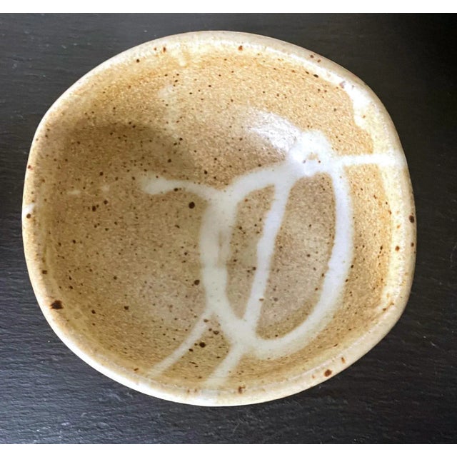 Stoneware Bowls in Shino Style by Warren Mackenzie - Set of 4 For Sale - Image 10 of 13