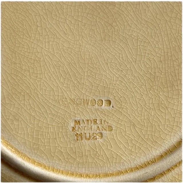 Vintage Wedgwood Porcelain “Majolica” Leaf/Grape/Strawberry Plate For Sale In Naples, FL - Image 6 of 6