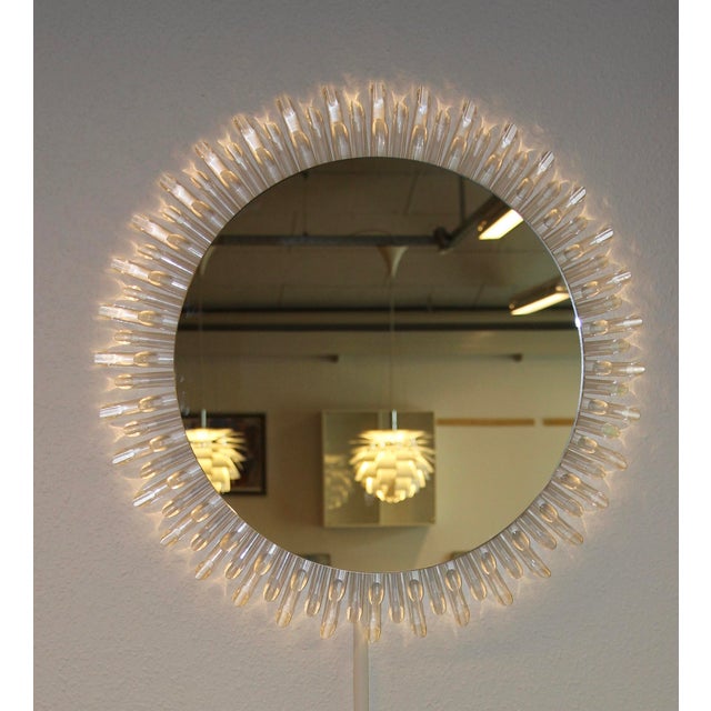 1970s Vintage Mirror in Acrylic Glass, 1970s For Sale - Image 5 of 5