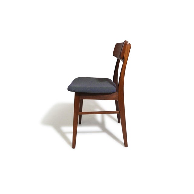 Mid 20th Century Mid 20th Century Set of Six Mid-Century Danish Teak Dining Chairs in Purple Wool Textile For Sale - Image 5 of 12