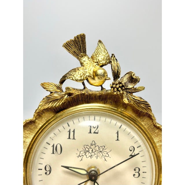 Hollywood Regency 1960s Matson Ormolu Gold “Dogwood Flower & Bird” Electric Desk Clock For Sale - Image 3 of 12