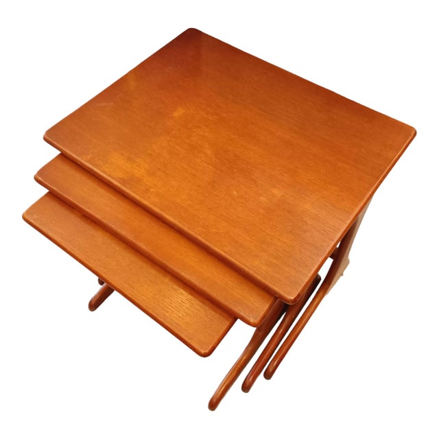 Mid-Century Modern Teak Nesting Tables by Kofod Larsen for G Plan, England, 1960s, Set of 3 For Sale - Image 3 of 5
