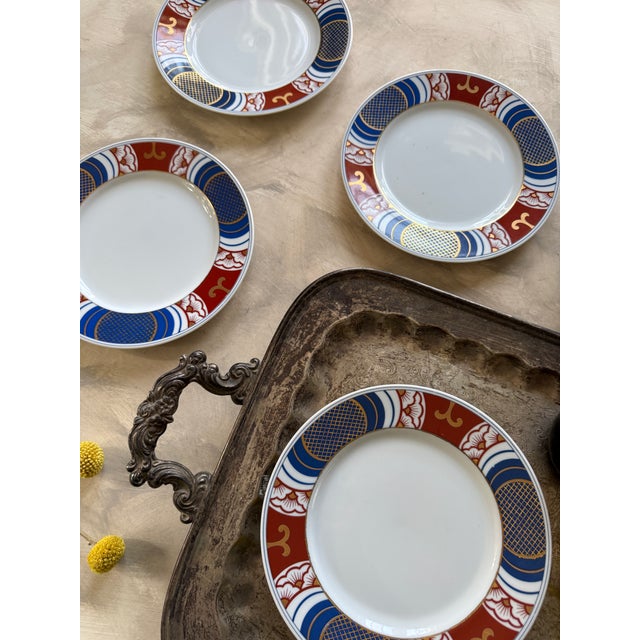 Fitz and Floyd Vintage Fitz and Floyd 1975 Mishiki Plates 7.5 Inch Blue Oxblood Red Gold Vintage Japan - Set 4 Plates For Sale - Image 4 of 10