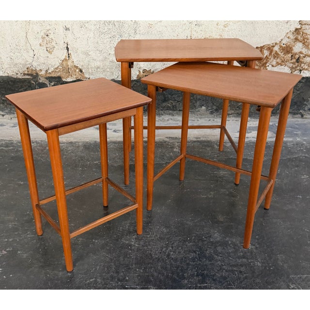Set of 3 Mid-Century Modern Teak Nesting End Tables by Seffle Möbelfabrik C. 1950s For Sale In Atlanta - Image 6 of 8