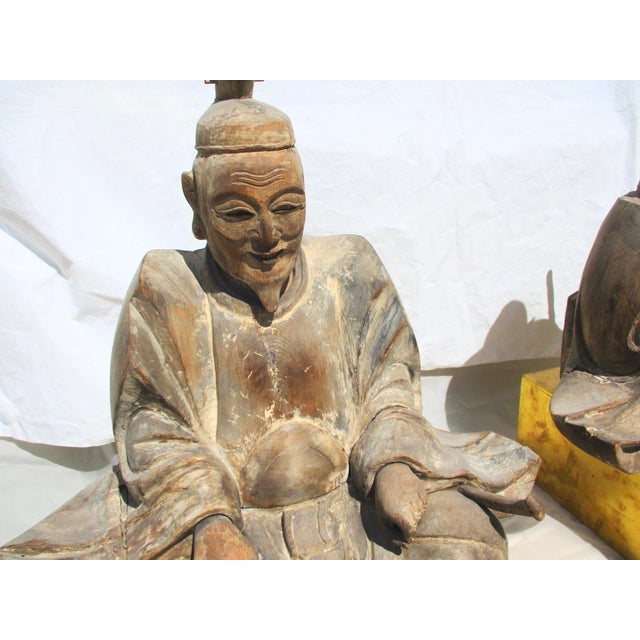 Early 18th Century Edo Shinto Wooden Priests Circa 1850s Japan - A Pair of 2 For Sale - Image 5 of 17