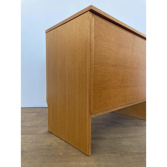 Mid-Century British Teak Blanket Box from Meredew, 1960s For Sale - Image 6 of 11