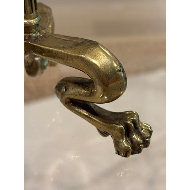 Early 20th Century English Brass Candlesticks With Lion Paw Tripod Bases - A Pair For Sale - Image 4 of 17