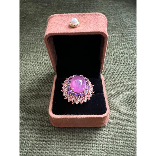 2020s Bochic “Orient” Ruby & Amethyst Cocktail Ring Set In 18K Gold & Silver For Sale - Image 5 of 12