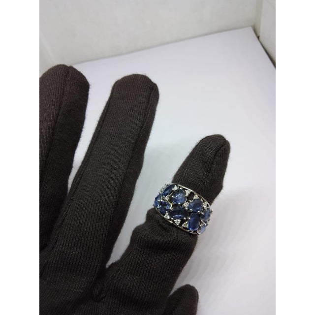Natural Blue Sapphire 5.75cts & Diamond 0.38cts Ring in 18k Gold For Sale - Image 4 of 8