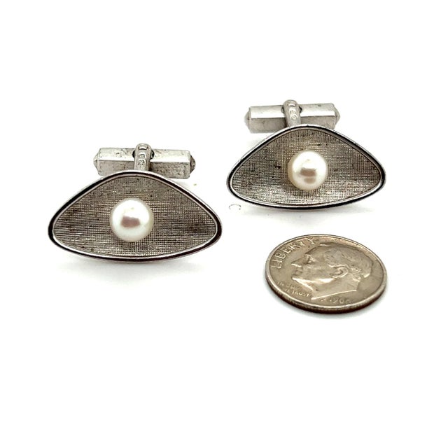 Contemporary 1990s Mikimoto Estate Akoya Pearl Mens Cufflinks 6.5 mm Sterling Silver, 2 pieces For Sale - Image 3 of 7