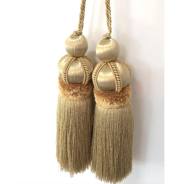 Gold Key Tassels With Cut Velvet Ruche- A Pair For Sale - Image 4 of 12