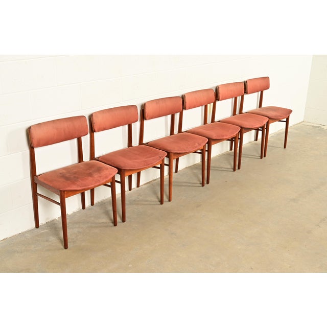 Finn Juhl Finn Juhl Style Danish Modern Sculpted Teak Dining Chairs, Set of Six For Sale - Image 4 of 13