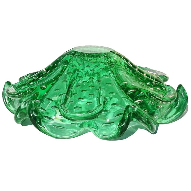 Late 20th Century Murano Vintage Green Controlled Bubbles Italian Art Glass Flower Shaped Decorative Ashtray Bowl For Sale - Image 5 of 7