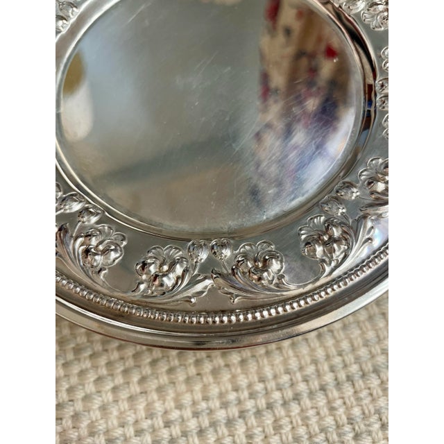 Early 20th Century Set of 6 Sterling Silver Art Nouveau Repousse Bread Dishes For Sale - Image 5 of 7