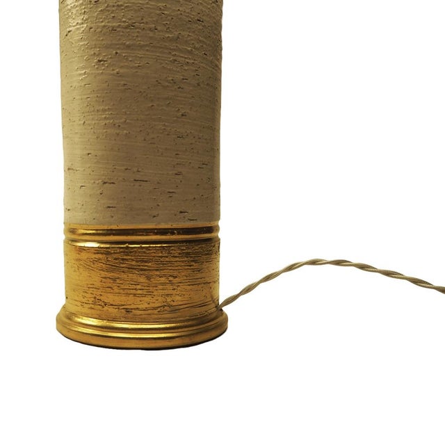 Cream Sculptural Cream and Gold Ceramic Table Lamps by Bitossi for Bergboms, Italy, 1960s, Set of 2 For Sale - Image 8 of 11