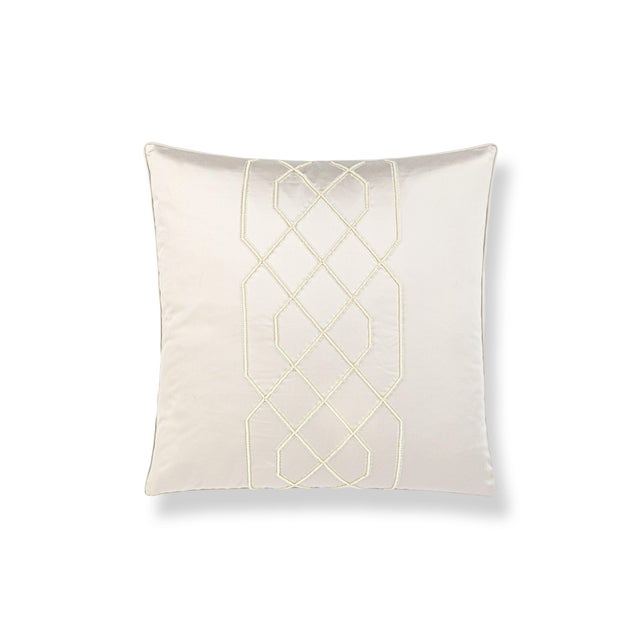 Scalamandré is a heritage American textile brand rooted in luxury and high-end design since its inception in 1929. Founder...