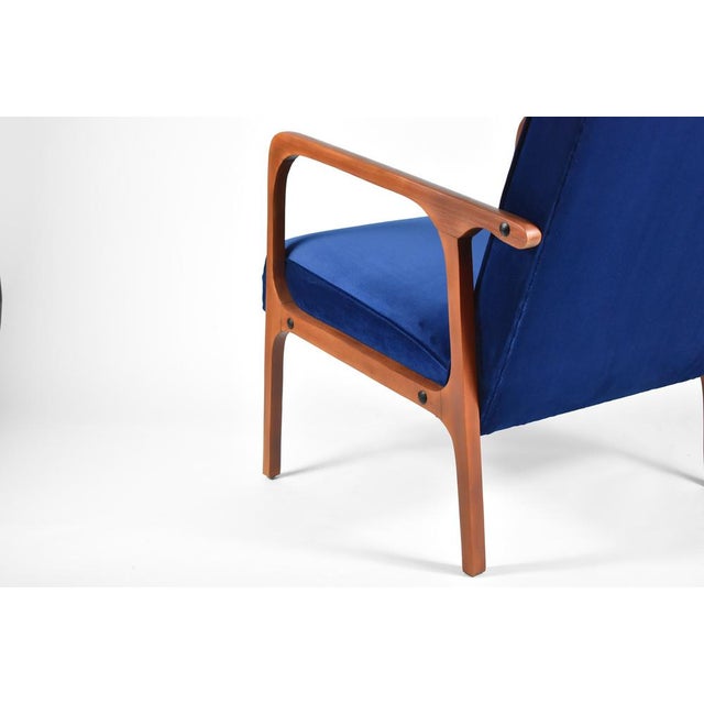 Armchair Model 04-B in Blue Velvet, 1960 For Sale - Image 12 of 14