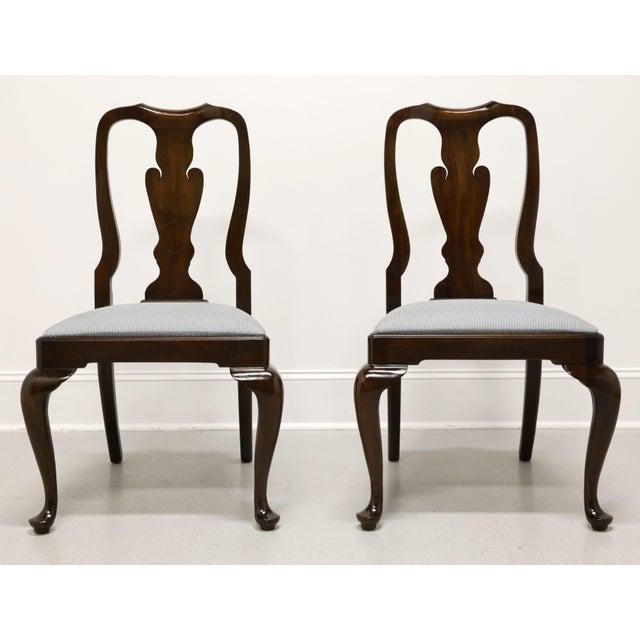 Queen Anne Henkel Harris 110s 29 Solid Mahogany Queen Anne Dining Side Chair - Pair For Sale - Image 3 of 12