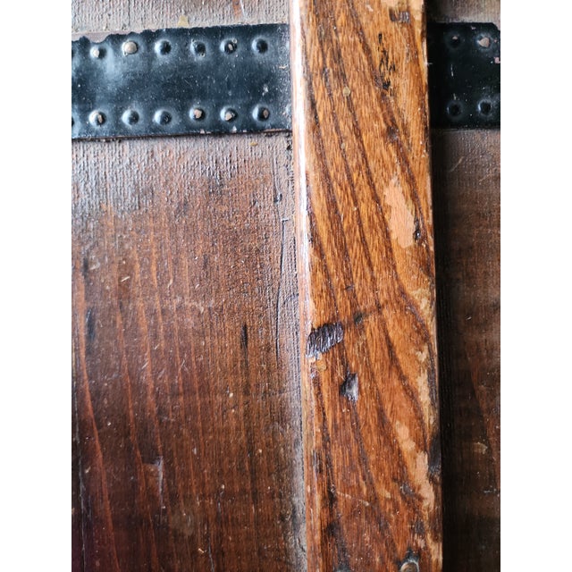Antique Flat-Top Steamer Trunk With Original Excelsior Lock | Circa 1895–1915 For Sale - Image 13 of 18