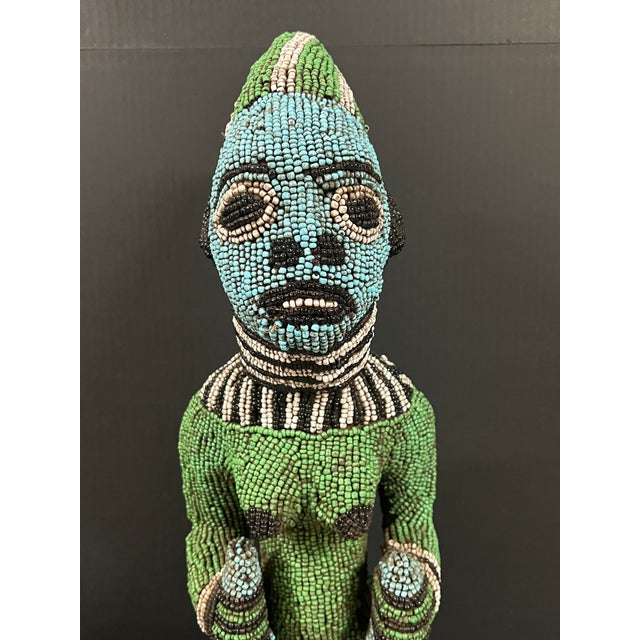 Late 20th Century Late 20th Century African Tribal Art Carved Wood and Beaded Bamileke Statue From Cameroon For Sale - Image 5 of 14