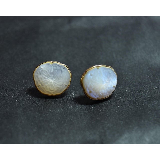 14K Gold Kabana Carved Mother of Pearl Sand Dollar Pierced Post Earrings These are stunning post earrings. Carved mother...