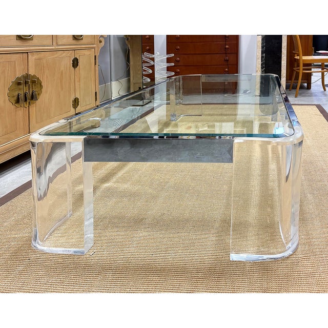 Mid-Century Modern Vintage Lucite and Chrome Coffee Table in Karl Springer Style For Sale - Image 3 of 7