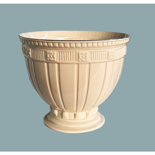 Lenox 1990s Lenox Ivory Pedestal Bowl – Made in the Usa For Sale - Image 4 of 8