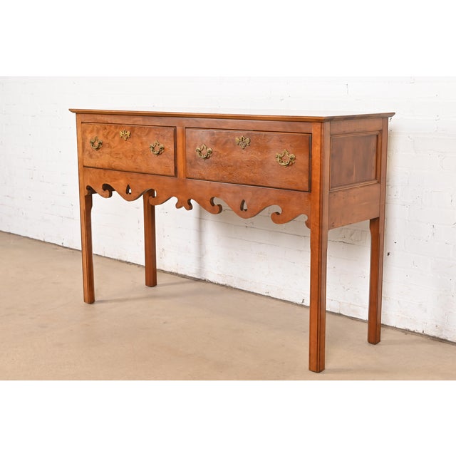 English Baker Furniture Style Georgian Burl Wood and English Yew Wood Sideboard Credenza For Sale - Image 3 of 12
