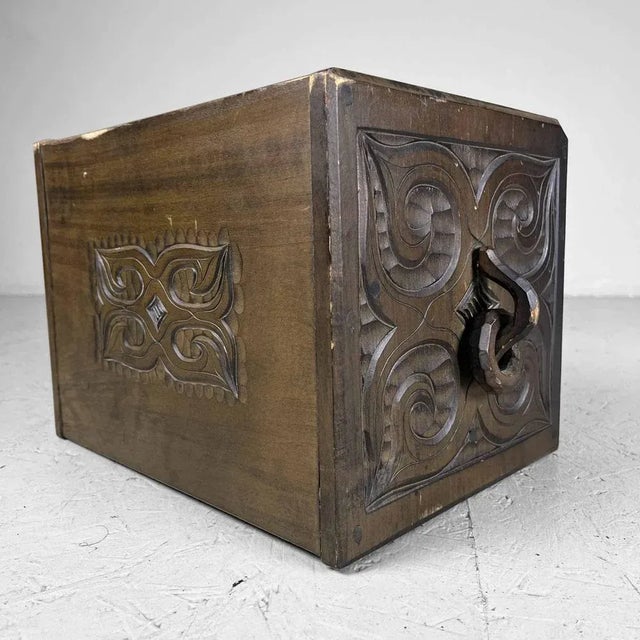 Vintage Shōwa Nikko-Bori Haribako Tansu, Japan, 1960s For Sale - Image 4 of 10