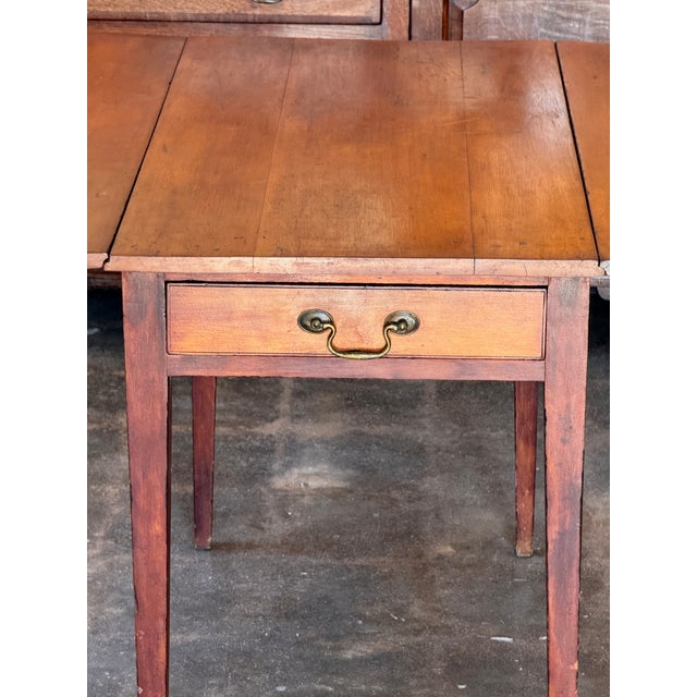 19th Century 19th Century Pembroke Drop-Leaf Table For Sale - Image 5 of 9