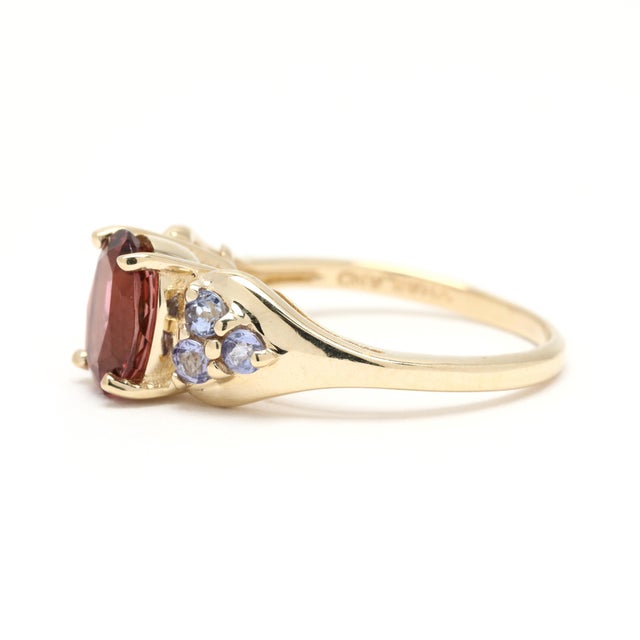 1.71ctw Pink Tourmaline & Tanzanite Ring, 14k Yellow Gold, Ring Size 4.5 For Sale - Image 4 of 7