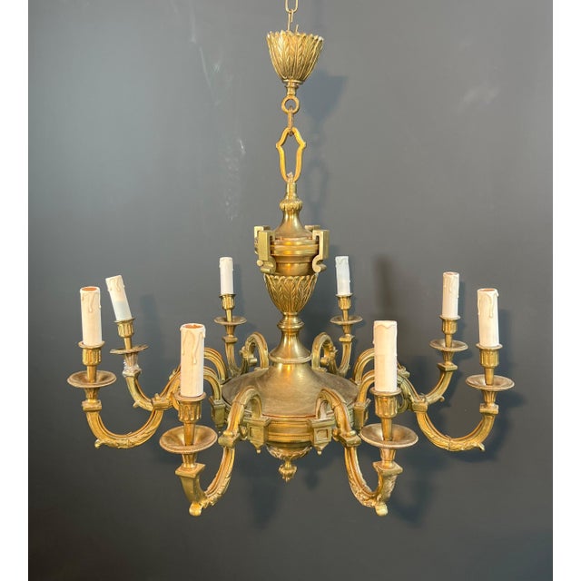 1940s Louis XVI style 8-arm chiseled bronze chandelier by Lucien For Sale - Image 4 of 12