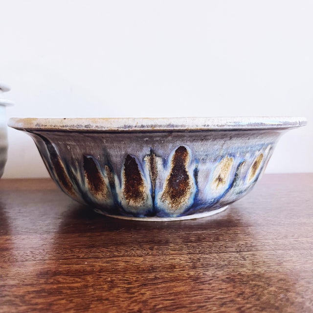 Farmhouse Vintage Signed Praise God Rob Pottery Pair — Soup Tureen and Bowl For Sale - Image 3 of 9
