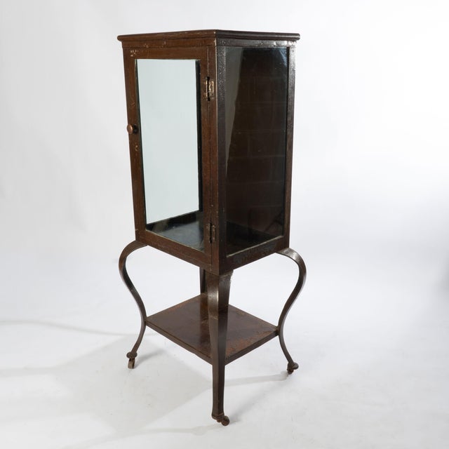 Modern 1920's Steel Medical Cabinet For Sale - Image 3 of 12