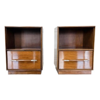 Widdicomb Walnut Nightstand End Tables by T. H. Robsjohn-Gibbings - A Pair For Sale