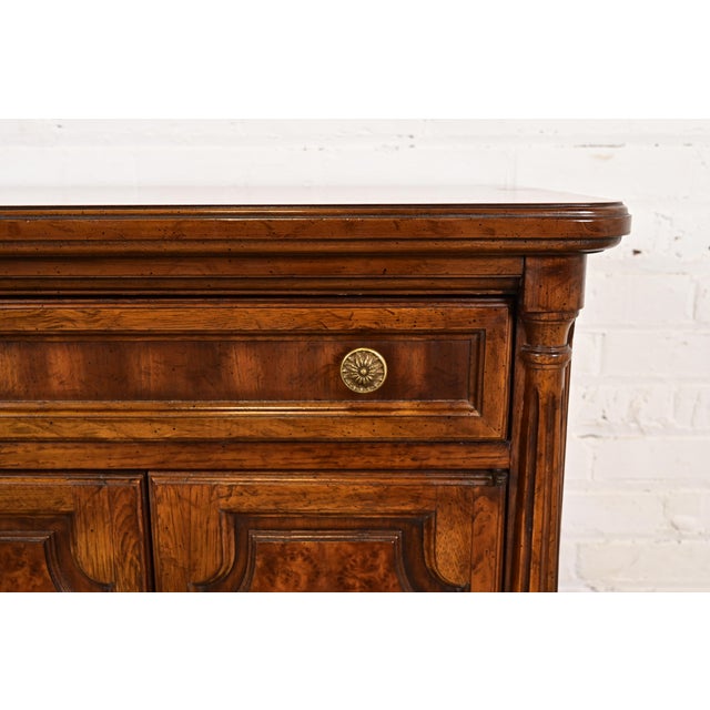 Drexel Heritage French Regency Louis XVI Burl Wood Nightstands, Pair For Sale - Image 9 of 15