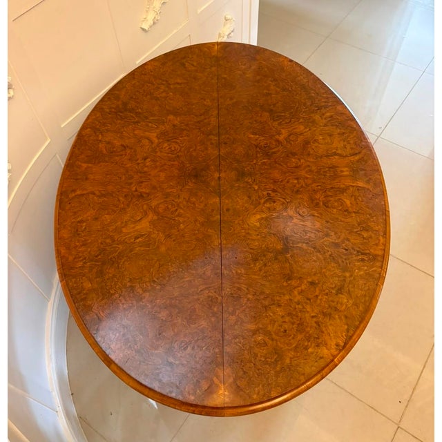 Wood Antique Victorian Six-Seater Oval Tilt-Top Centre Dining Table in Burr Walnut, 1860 For Sale - Image 7 of 17