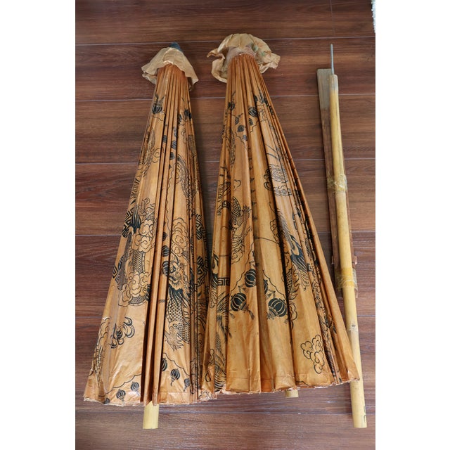 Pair of Extra-Large Vintage Chinese Dragon & Phoenix Oil-Paper Parasols For Sale - Image 9 of 18