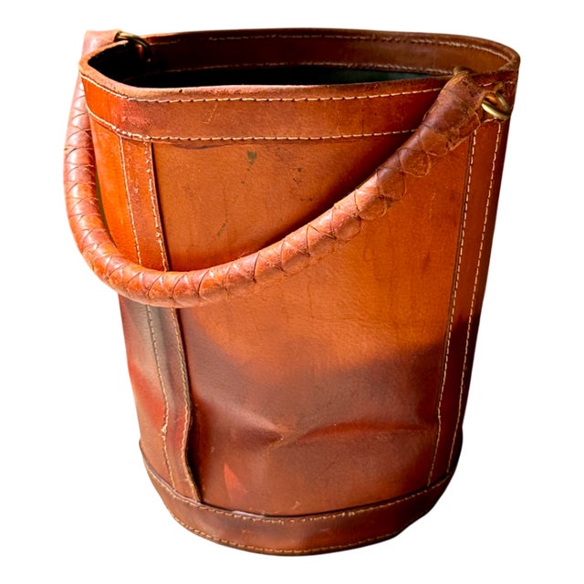 Patinated Saddle Leather Waste Basket with Handle and Brass Details, France, 1960s For Sale