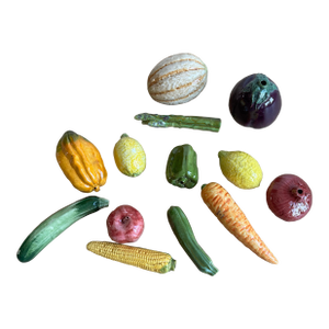 Vintage Italian Majolica Ceramic Fruit & Vegetable Collection – Trompe L’Oeil Centerpiece, Hand Painted Glazed Pottery, Set of 13
